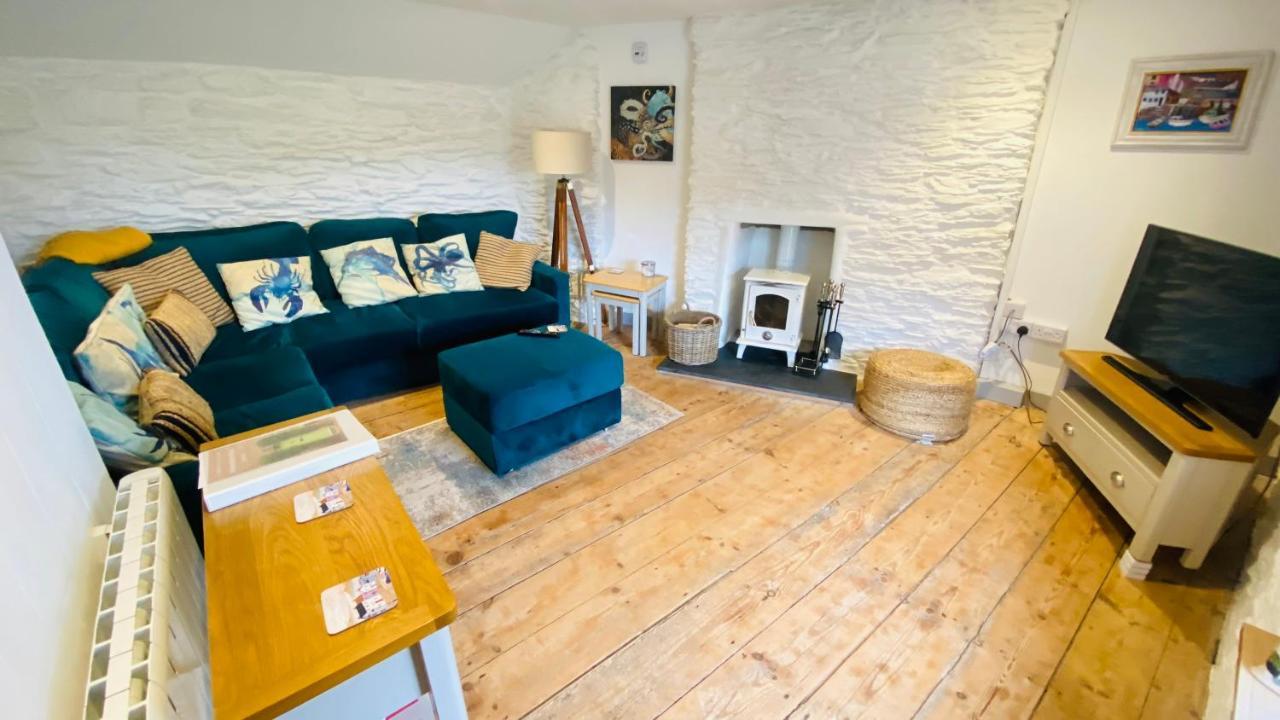 Spindrift Is A Beautiful Newly Refurbished Three Bedroom Private Family House Located On The Old Harbour And The Coastal Path In The Heart Of Beautiful Polperro Exteriér fotografie
