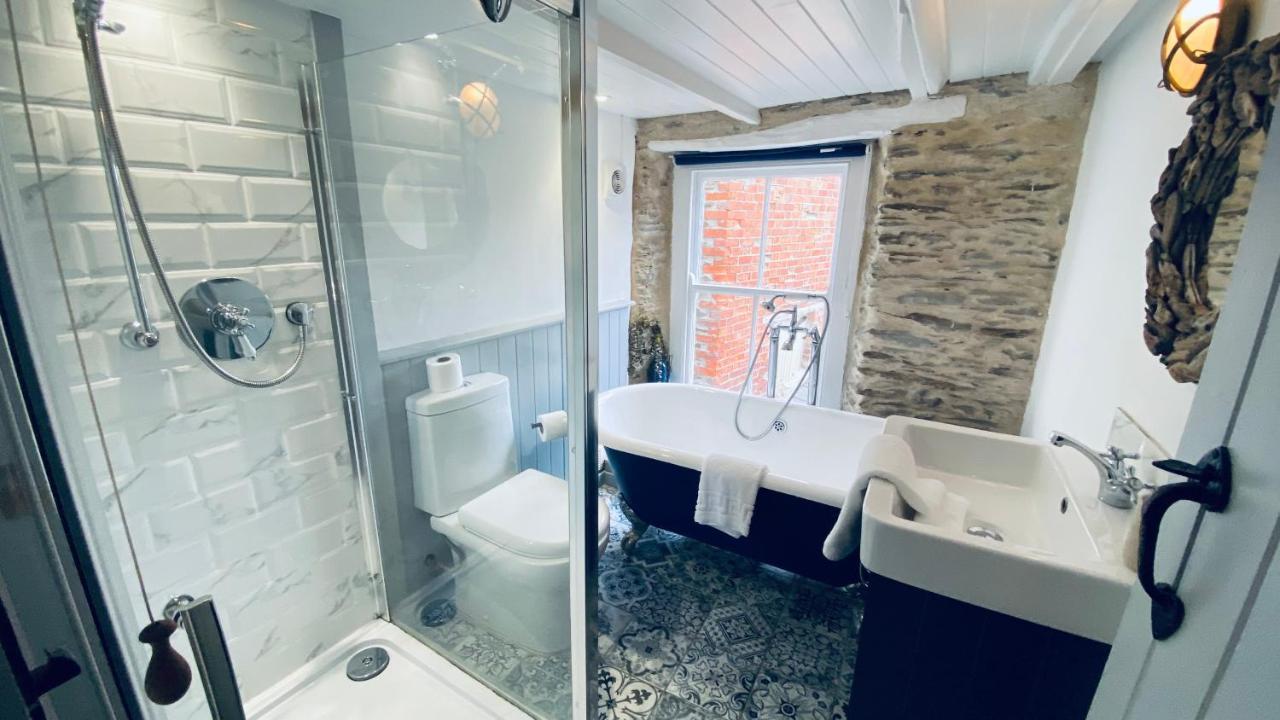 Spindrift Is A Beautiful Newly Refurbished Three Bedroom Private Family House Located On The Old Harbour And The Coastal Path In The Heart Of Beautiful Polperro Exteriér fotografie
